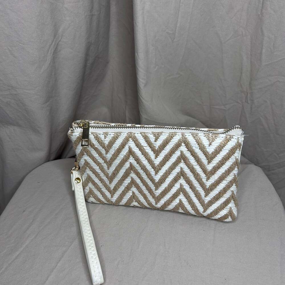 Caroline Hill- EUC Clutched - Cream Gold Zigzag Clutch